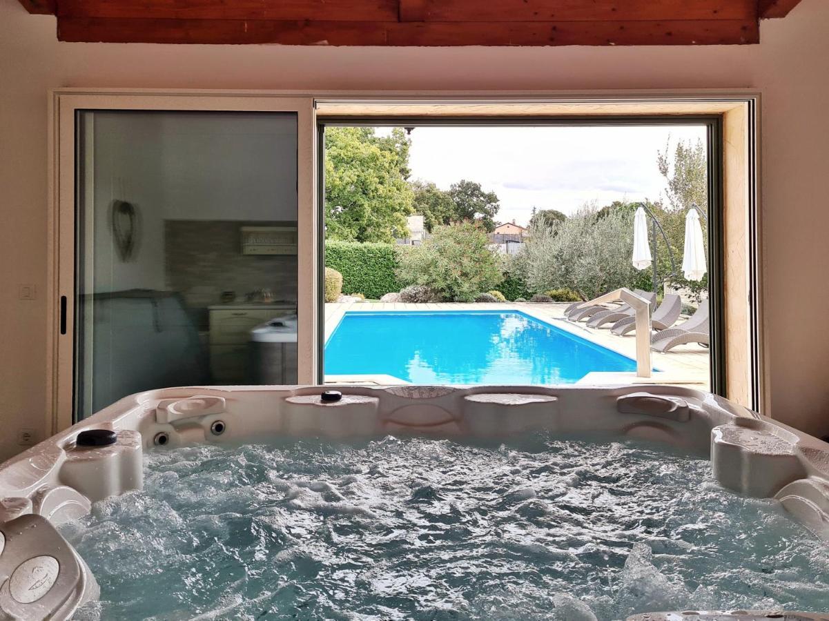 Spacious Villa With Pool, Indoor Jacuzzi And Sauna Near Porec Višnjan Exterior foto